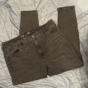 Old Navy Women’s Rockstar Super Skinny Extra High Rise Dark Gray Skinny Jeans